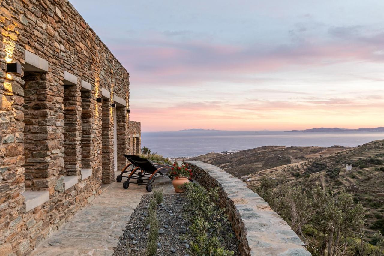 Tinos Dove Suites Triandaros  Екстер'єр фото